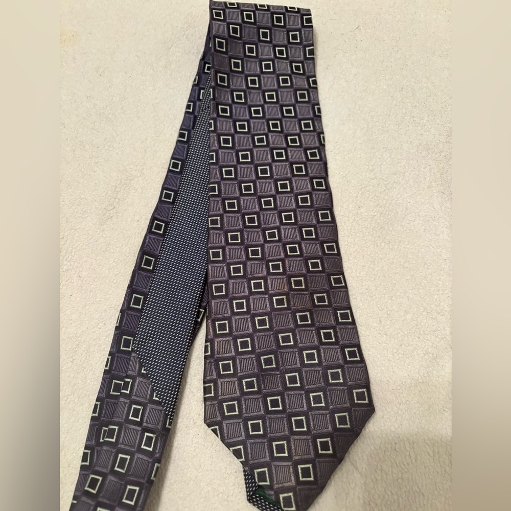 Tommy Hilfiger silk tie